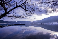 s_12月冬の余呉湖